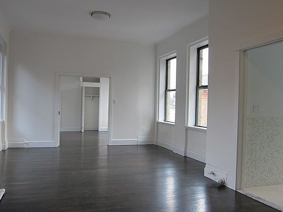 3rd image of 31 Union Sq W APT 12E