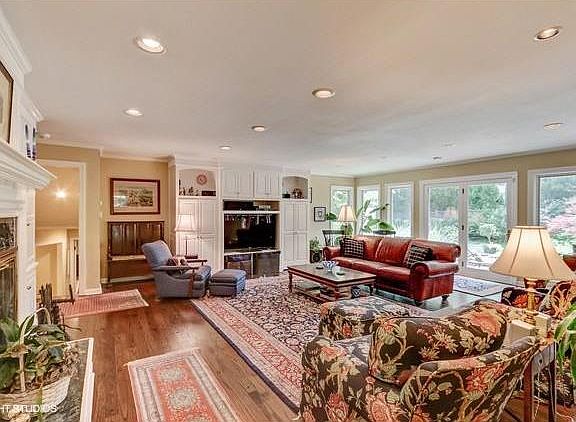 3rd image of 5841 High Dr
