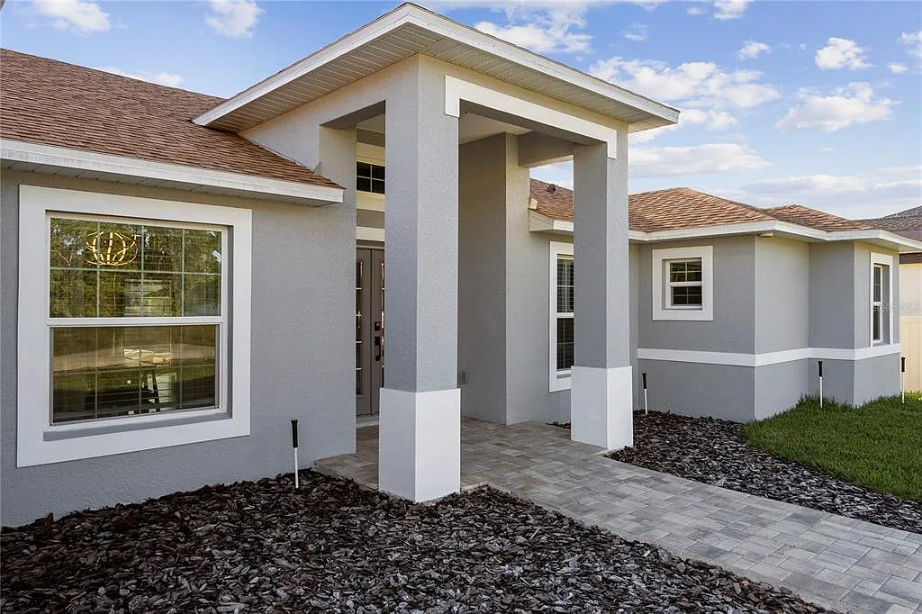4 bed, 2.0 bath, 2168 sqft, $4,500 — Photo 2