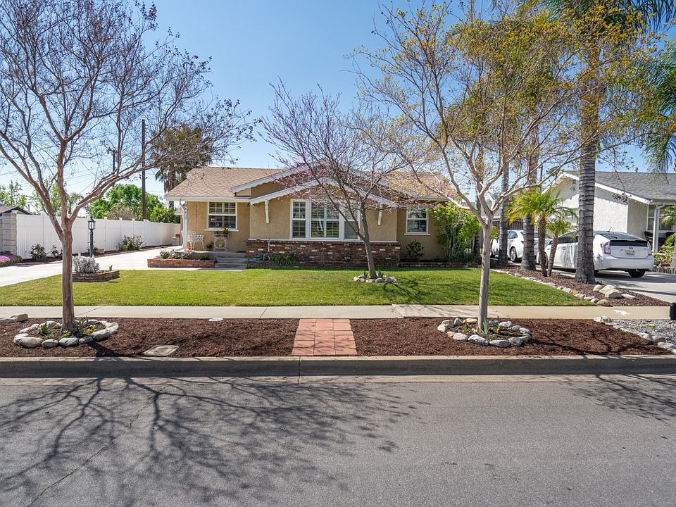 1st image of 9483 Mignonette St