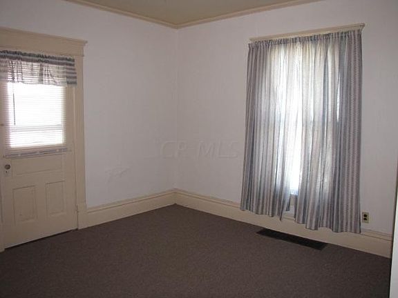 4th image of 408 Eddy St