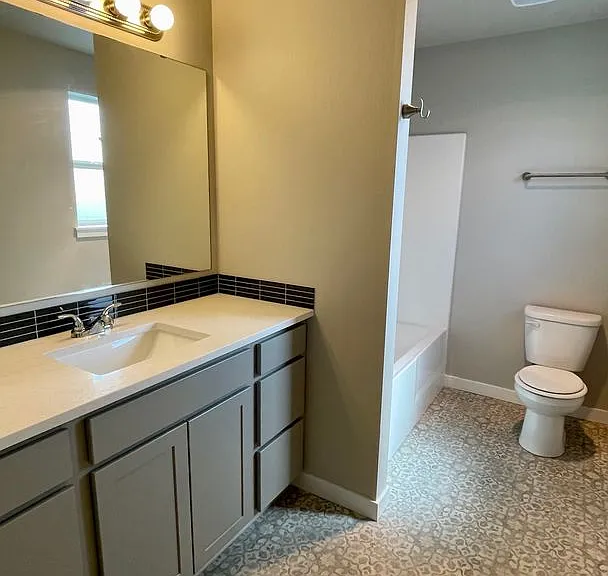 212 Jefferson Ave NW #B — Photo 13