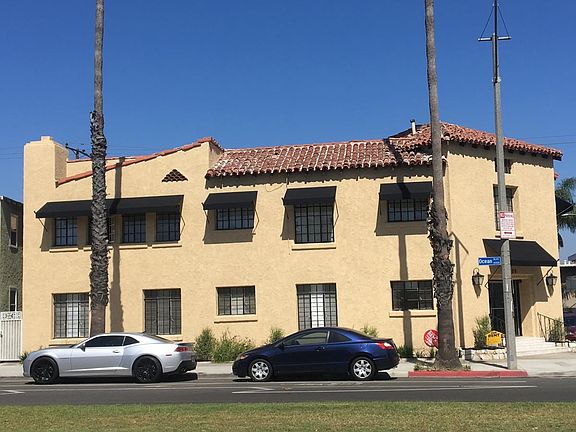 4th image of 4129 E Ocean Blvd