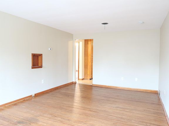 3rd image of 1540 Ashland Ave #2