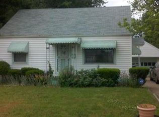 945 Fess Ave, Akron, OH 44307
