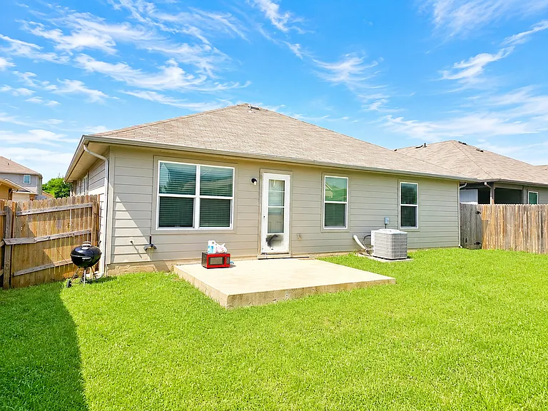 11640 Cambrian Rd — Photo 15
