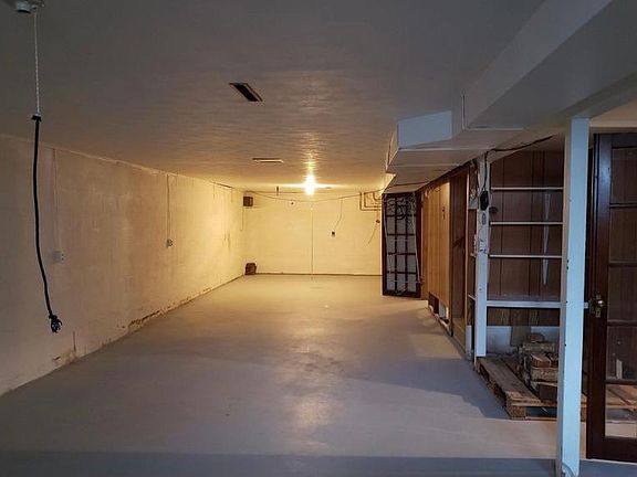 4th image of 1712 Carol Dr