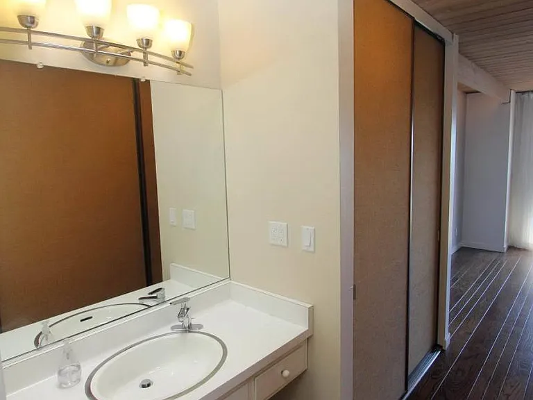 677 Connecticut St — Photo 11