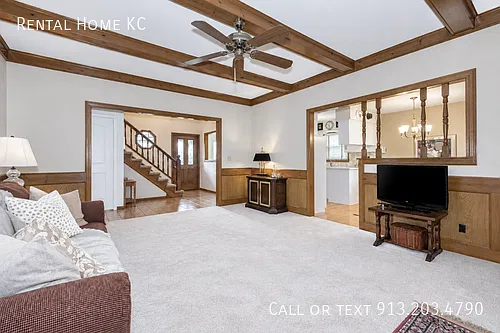 Immaculate traditional Raised Ranch #10560 — Photo 4
