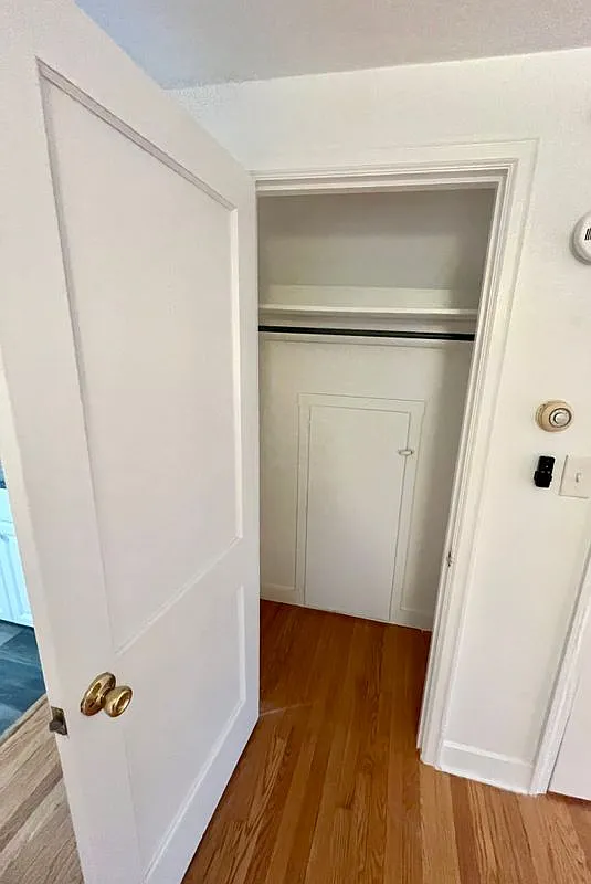 1 bed, 1.0 bath, 550 sqft, $1,600 — Photo 2