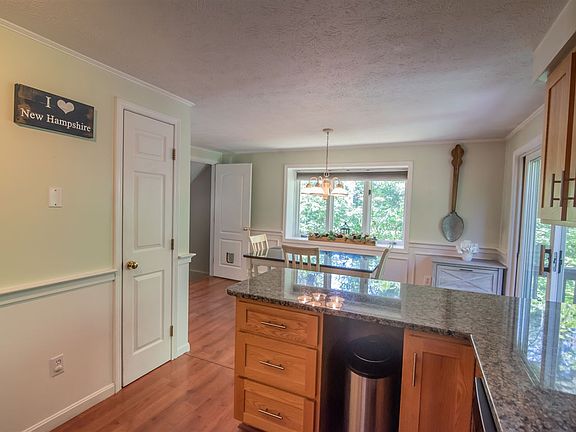 4th image of 54 Eastmeadow Way
