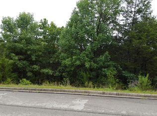 881 Crescent Dr, Hollister, MO 65672