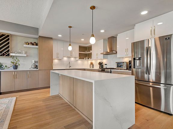 4th image of 529 Truswell Rd #402