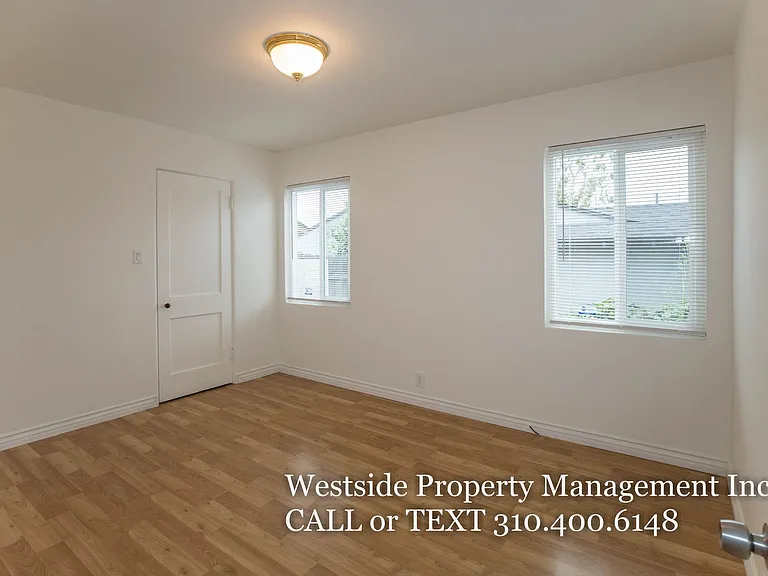 3515 Military Ave — Photo 17