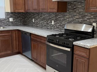 101 Lois Ln #A, Bakersfield, CA 93307