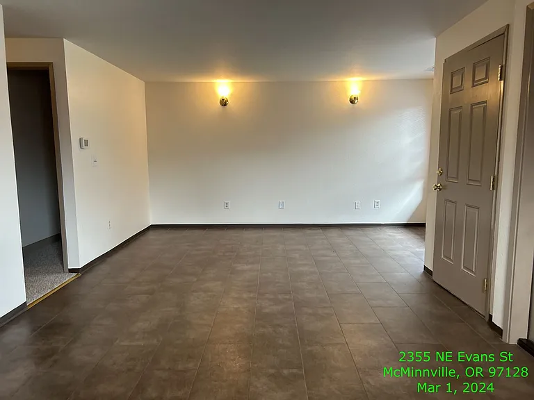 2345-55 NE Evans St — Photo 4