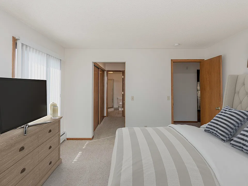 Lots of bedroom closet space