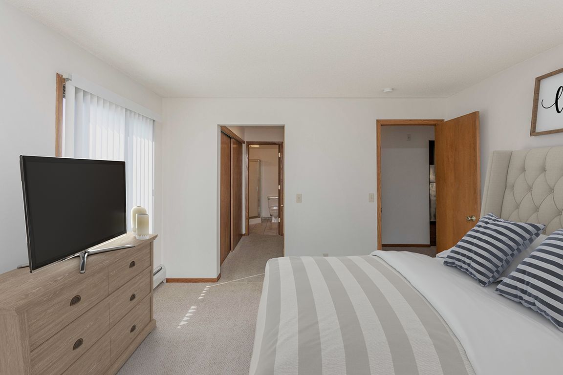 Lots of bedroom closet space