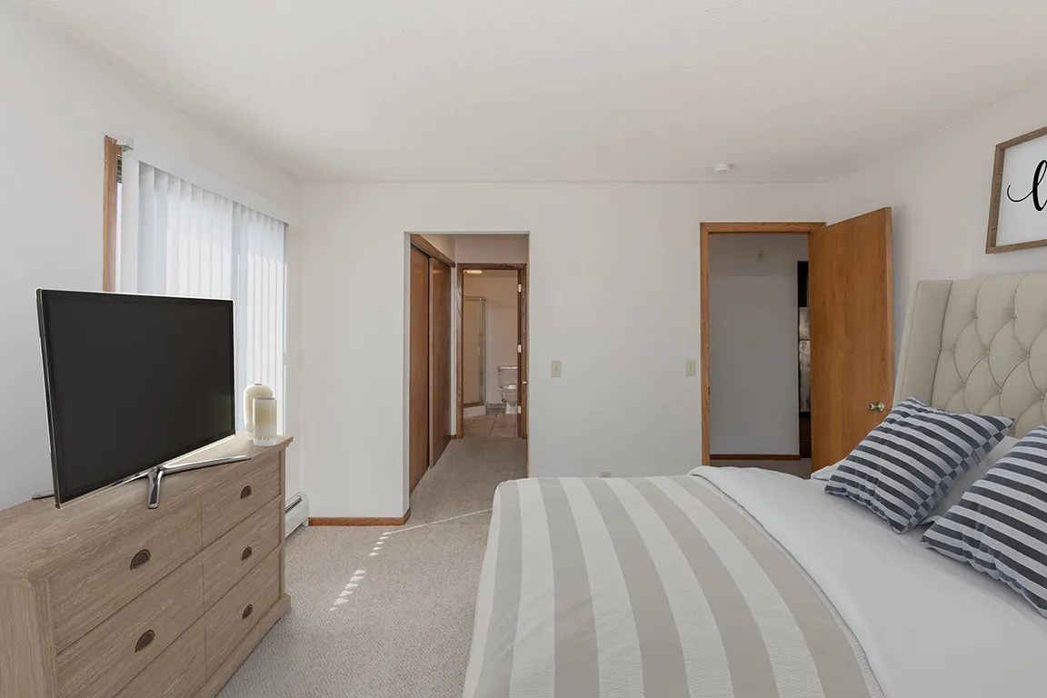 Lots of bedroom closet space