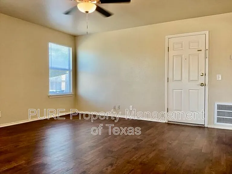 615 Losoya Ct — Photo 5
