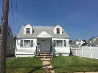 212 Yale Ter, Linden, NJ 07036