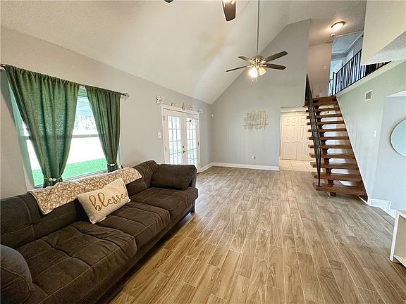 4th image of 3522 E Louisiana State Dr