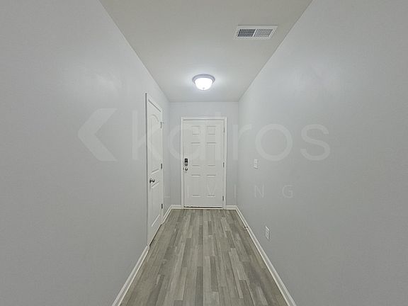 2nd image of 1071 Parkside Dr
