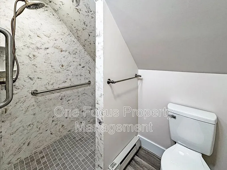 379 Updegraff Aly — Photo 6