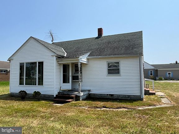 3rd image of 1125 Ball Park Rd