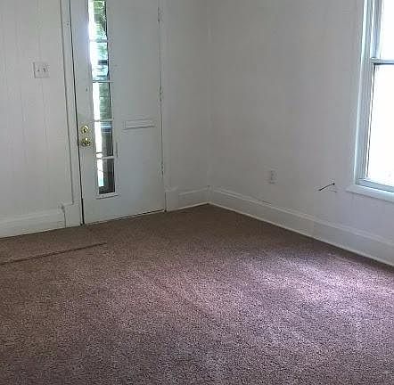 2nd image of 625 Mulberry St
