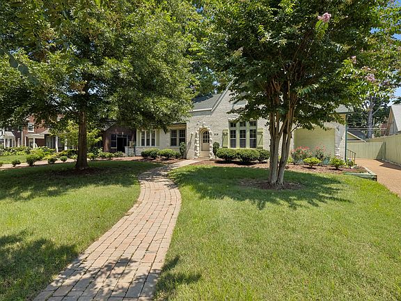 2nd image of 216 Lauderdale Rd