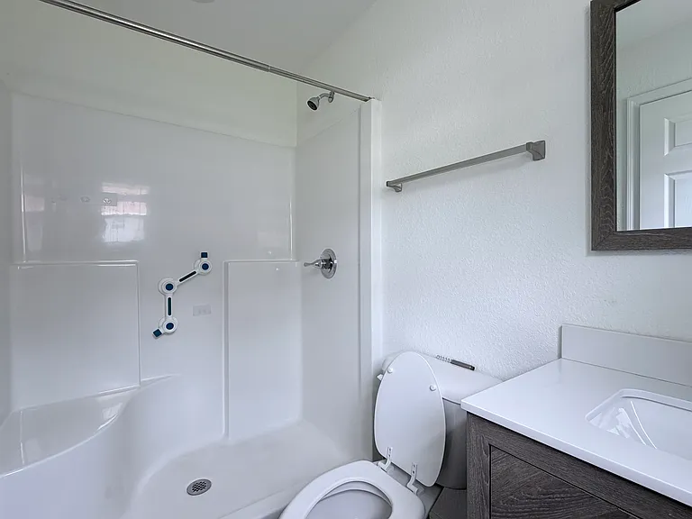21423 SW Beach Blvd — Photo 17