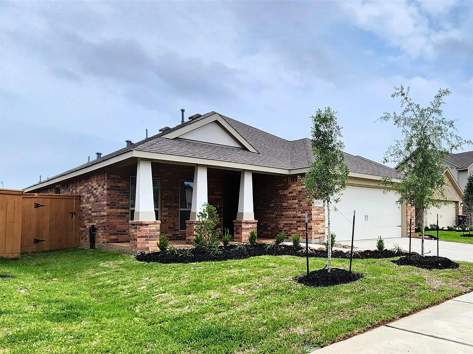 3 bed, 1600 sqft, $2,295 — Photo 3