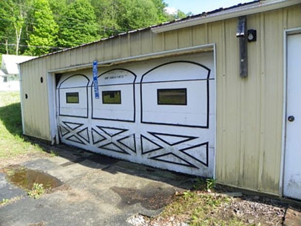 2nd image of 2713 Jerome Hill Rd