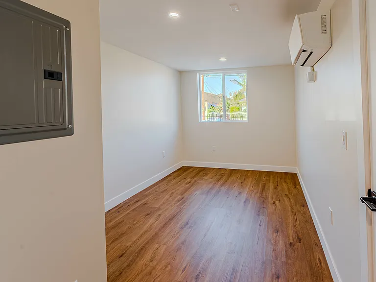 456 S Breed St #26 — Photo 4