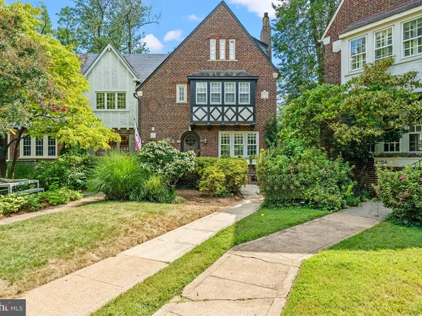 4452 Q St NW, Washington, DC 20007