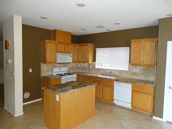 5th image of 773 La Tosca St
