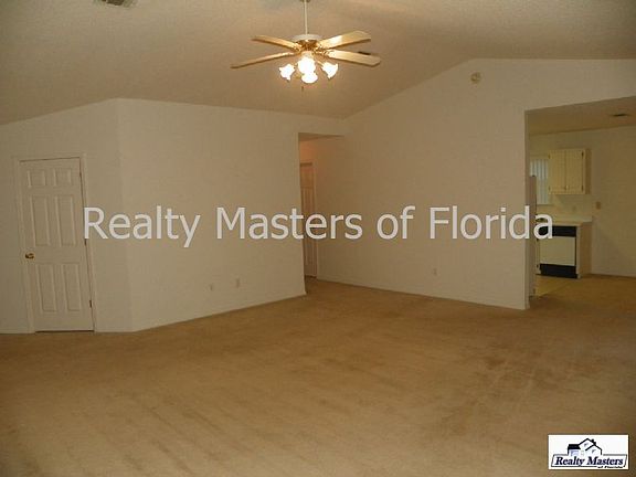 3rd image of 2832 Brassie Cir