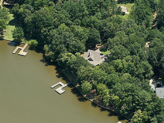 3rd image of 1011 Northwoods Pointe