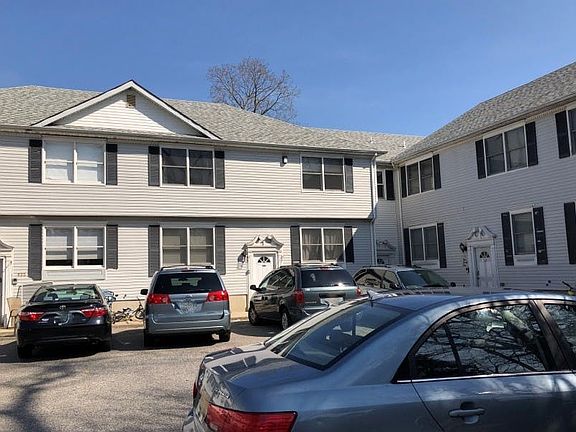 3rd image of 433 8th St