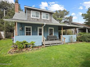 180 Van Buren St, Cannon Beach, OR 97110