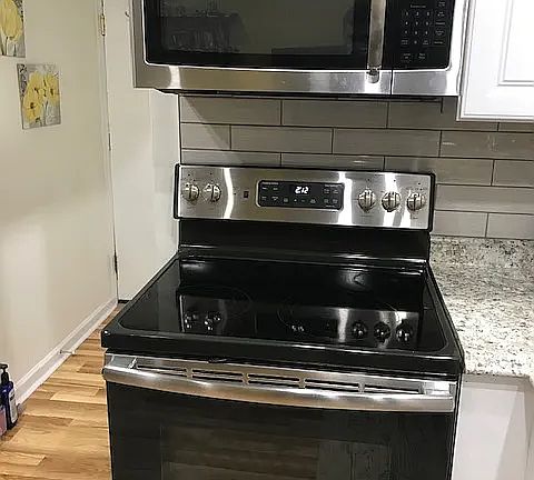3rd image of 121 N 21st St #1R