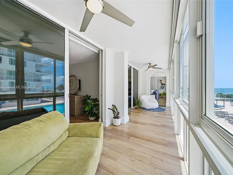5401 Collins Ave #102 — Photo 7