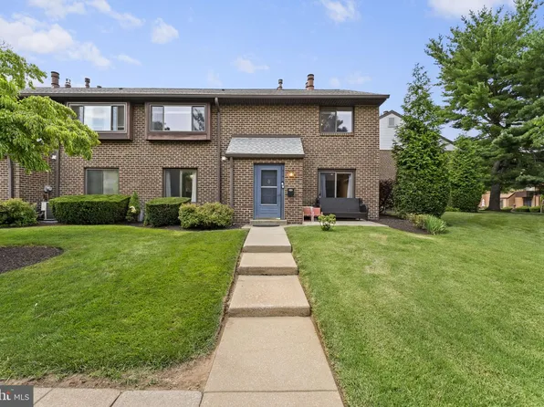 700 Ardmore Ave APT 614, Ardmore, PA 19003