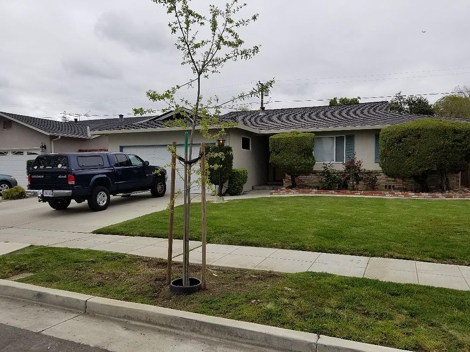 1st image of 1621 Waxwing Ave