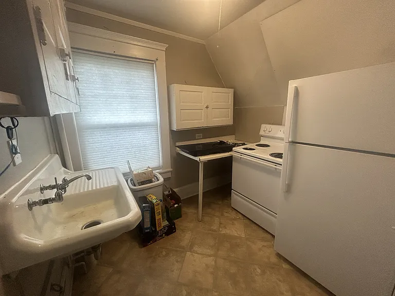 49 Taconic St #4 — Photo 6