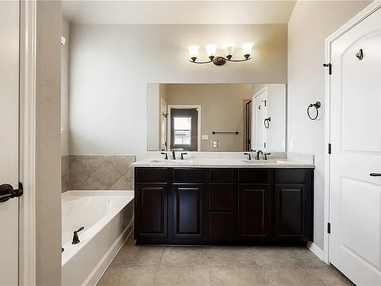 2812 Granite Hill Cv — Photo 14