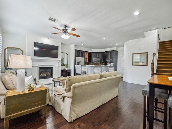 3rd image of 7923 Belinda Ln #Id1036254p