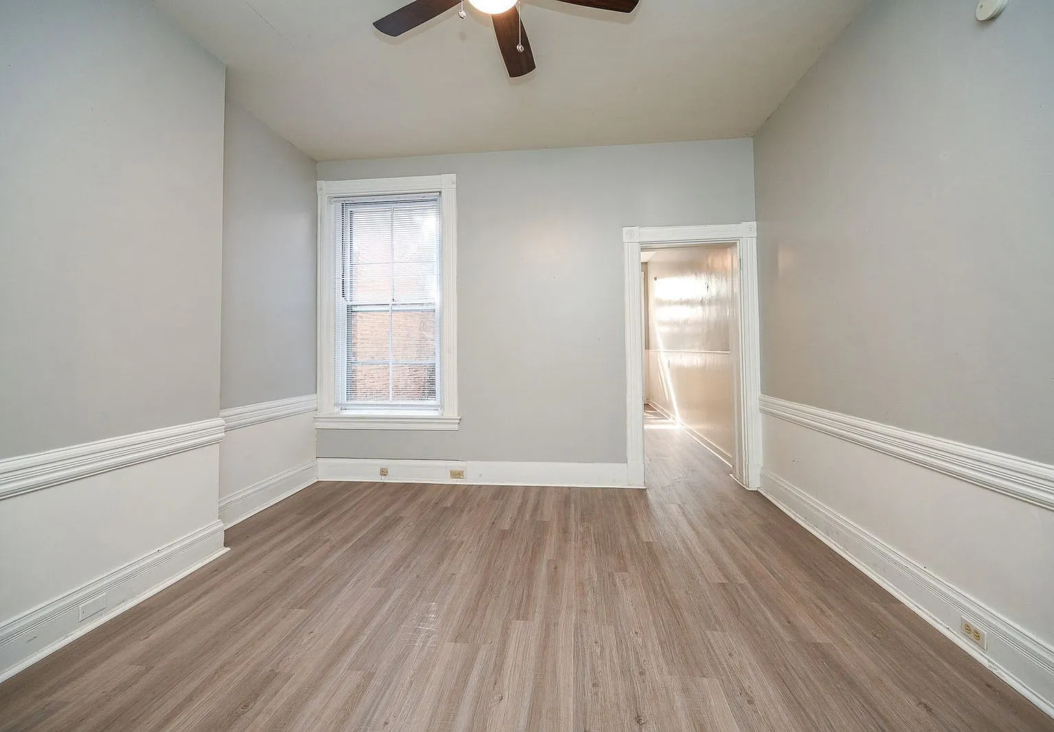5 bed, 2.0 bath, 2355 sqft, $3,750 — Photo 3