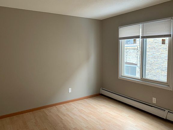 2nd image of 2809 Pleasant Ave